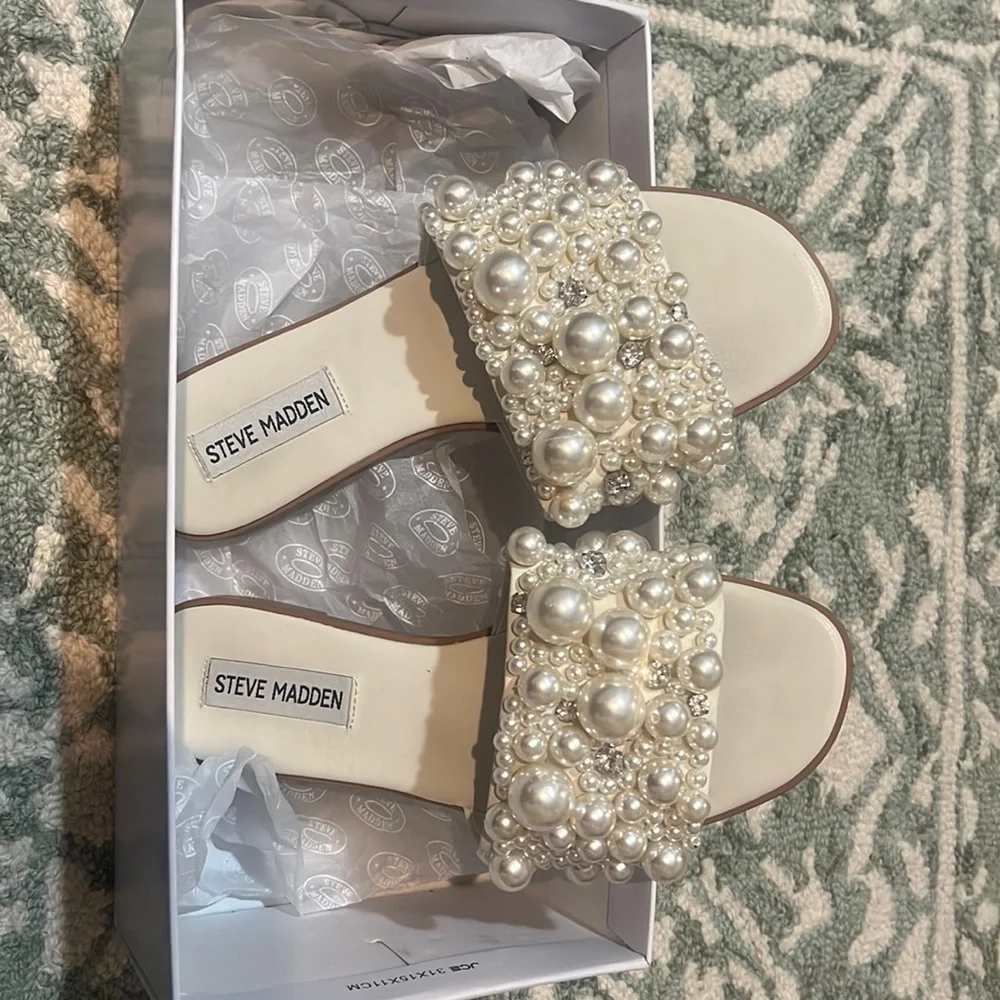 Steve Madden Sandals Bridal - Picture 1 of 3